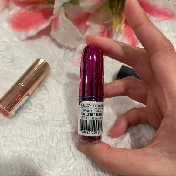 Revolution Lipstick Trio - Red, Berry, Burgundy - Picture 5 of 8